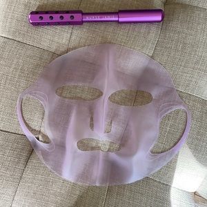 Nurse Jamie Uplift Roller & Face Silicone Mask